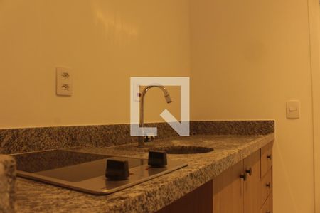 cozinha de kitnet/studio para alugar com 1 quarto, 12m² em Campos Elíseos, São Paulo