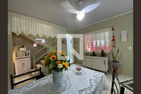 Sala de casa à venda com 2 quartos, 100m² em Santos Dumont, São Leopoldo