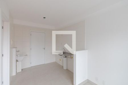 Sala/Cozinha de apartamento para alugar com 1 quarto, 27m² em Jardim Caravelas, São Paulo