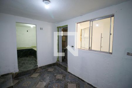 Sala de casa para alugar com 1 quarto, 80m² em Jardim Nova Itaqua, Itaquaquecetuba