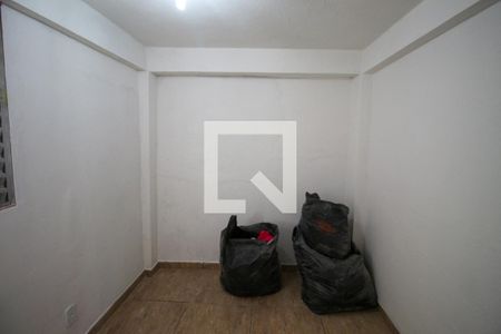 Quarto de casa para alugar com 1 quarto, 80m² em Jardim Nova Itaqua, Itaquaquecetuba