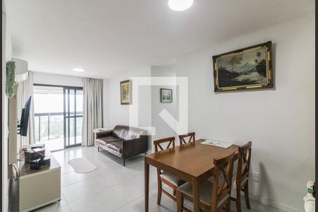 Sala de apartamento para alugar com 3 quartos, 82m² em Recreio dos Bandeirantes, Rio de Janeiro