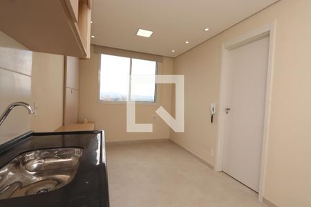 Sala/Cozinha de apartamento à venda com 1 quarto, 24m² em Água Branca, São Paulo