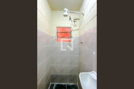 Banheiro de kitnet/studio para alugar com 1 quarto, 40m² em Vila Prudente, São Paulo