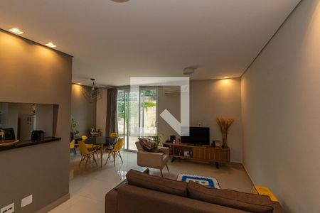 Sala de Estar/Jantar  de casa de condomínio à venda com 3 quartos, 130m² em Bairro das Palmeiras, Campinas