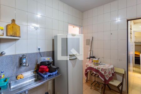 Cozinha de apartamento à venda com 2 quartos, 74m² em Funcionários, Belo Horizonte