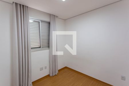 Quarto 2 de apartamento para alugar com 3 quartos, 89m² em Indaiá, Belo Horizonte