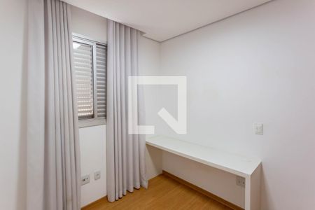 Quarto 1 de apartamento para alugar com 3 quartos, 89m² em Indaiá, Belo Horizonte