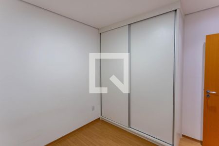 Quarto 2 de apartamento para alugar com 3 quartos, 89m² em Indaiá, Belo Horizonte