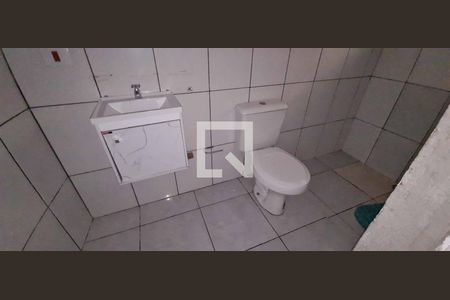 Banheiro de casa para alugar com 1 quarto, 60m² em Padroeira, Osasco