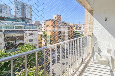 Varanda de apartamento para alugar com 3 quartos, 220m² em Jardim Belmar, Guarujá