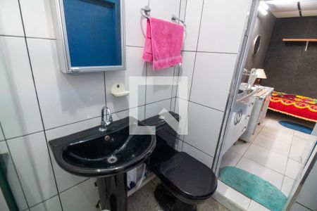 Banheiro de casa para alugar com 1 quarto, 24m² em Campo Belo, São Paulo