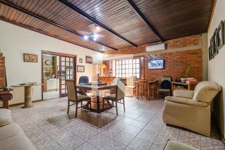 Sala de jantar de casa à venda com 3 quartos, 250m² em Nonoai, Porto Alegre
