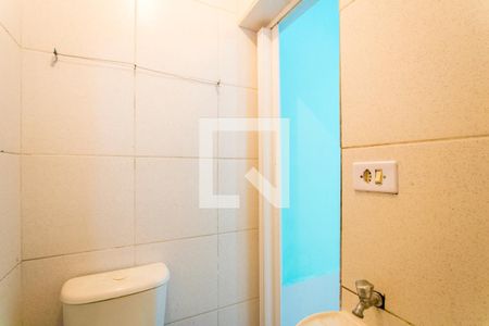 Banheiro de casa para alugar com 1 quarto, 27m² em Jardim Santo Antonio de Padua, Santo André