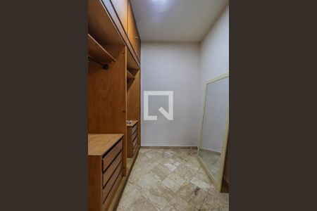 Apartamento para alugar com 128m², 3 quartos e 2 vagas Apartamento para alugar com 128m², 3 quartos e 2 vagasSuíte