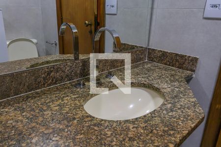 Apartamento para alugar com 128m², 3 quartos e 2 vagas Apartamento para alugar com 128m², 3 quartos e 2 vagasBanheiro Social