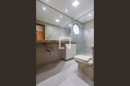 Apartamento para alugar com 128m², 3 quartos e 2 vagas Apartamento para alugar com 128m², 3 quartos e 2 vagasBanheiro da Suíte