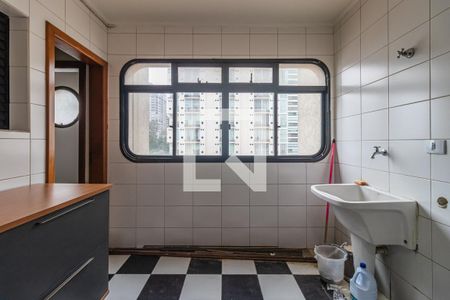 Apartamento para alugar com 128m², 3 quartos e 2 vagas Apartamento para alugar com 128m², 3 quartos e 2 vagasÁrea de Serviço