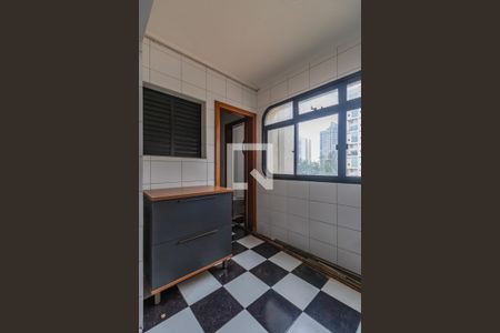 Apartamento para alugar com 128m², 3 quartos e 2 vagas Apartamento para alugar com 128m², 3 quartos e 2 vagasÁrea de Serviço
