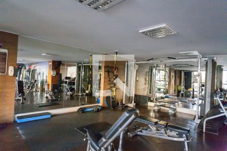 Apartamento à venda com 271m², 4 quartos e 4 vagas Apartamento à venda com 271m², 4 quartos e 4 vagasAcademia