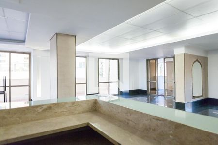 Apartamento à venda com 271m², 4 quartos e 4 vagas Apartamento à venda com 271m², 4 quartos e 4 vagasSalão de Festas