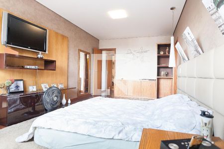 Apartamento à venda com 271m², 4 quartos e 4 vagas Apartamento à venda com 271m², 4 quartos e 4 vagassuite master