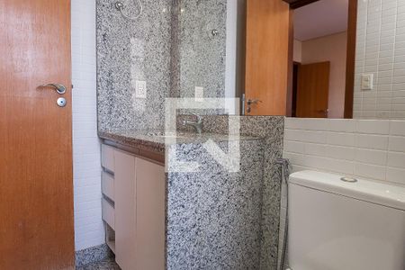 Apartamento à venda com 271m², 4 quartos e 4 vagas Apartamento à venda com 271m², 4 quartos e 4 vagasbanheiro suite 1