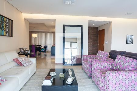 sala de visitas de apartamento para alugar com 4 quartos, 271m² em Vila da Serra, Nova Lima