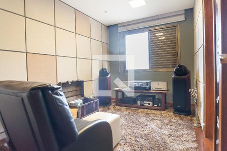 Apartamento à venda com 271m², 4 quartos e 4 vagas Apartamento à venda com 271m², 4 quartos e 4 vagassuite 3