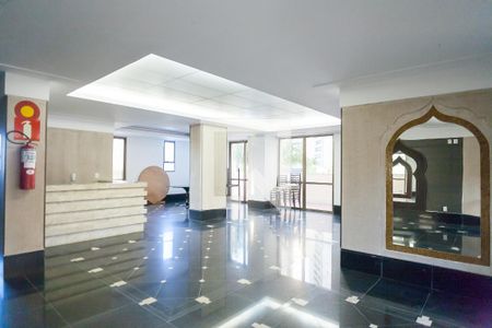 Apartamento à venda com 271m², 4 quartos e 4 vagas Apartamento à venda com 271m², 4 quartos e 4 vagasSalão de Festas