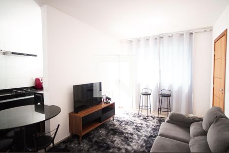 Sala de apartamento à venda com 2 quartos, 59m² em Heliópolis, Belo Horizonte