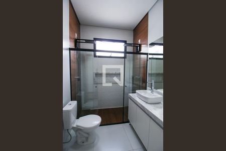Banheiro da Suíte de casa de condomínio para alugar com 3 quartos, 202m² em Granja Olga Ii, Sorocaba