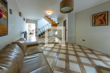 Casa à venda com 188m², 3 quartos e 2 vagasSala