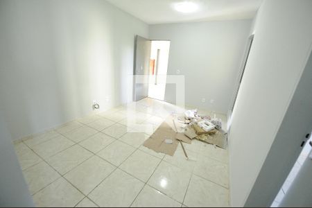 Sala de apartamento para alugar com 2 quartos, 60m² em Jardim Helvecia Complemento, Aparecida de Goiânia