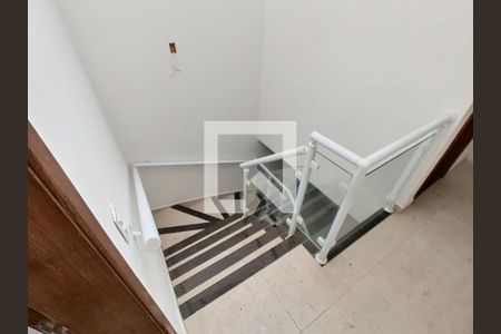 Sala - Escadas de casa para alugar com 3 quartos, 140m² em Vila Pirituba, São Paulo