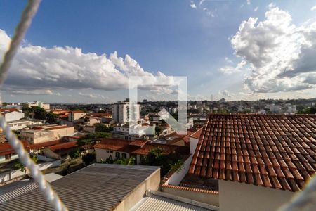 Vista da sala  de apartamento à venda com 2 quartos, 46m² em Floramar, Belo Horizonte