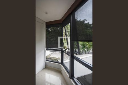 Hall de Entrada de apartamento para alugar com 1 quarto, 78m² em Vila Suzana, São Paulo