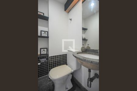 Lavabo de apartamento para alugar com 1 quarto, 78m² em Vila Suzana, São Paulo