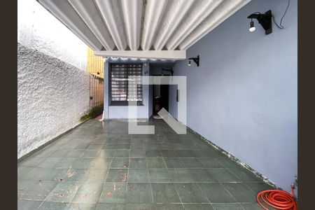 Garagem de casa à venda com 3 quartos, 140m² em Vila Tiradentes, São Paulo