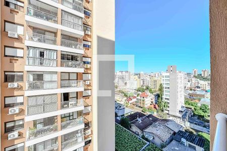 Vista da sacada da sala de apartamento à venda com 3 quartos, 84m² em Passo D’areia, Porto Alegre