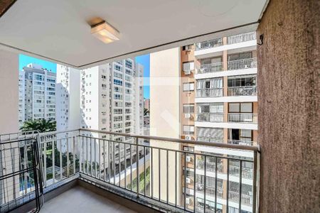 Sacada da sala de apartamento à venda com 3 quartos, 84m² em Passo D’areia, Porto Alegre
