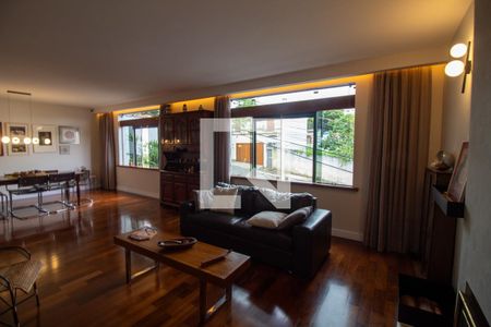 Sala de casa à venda com 4 quartos, 300m² em Brooklin, São Paulo