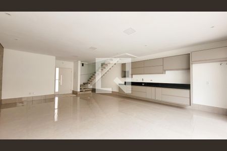 Sala de casa de condomínio para alugar com 3 quartos, 245m² em Parque Taquaral, Campinas