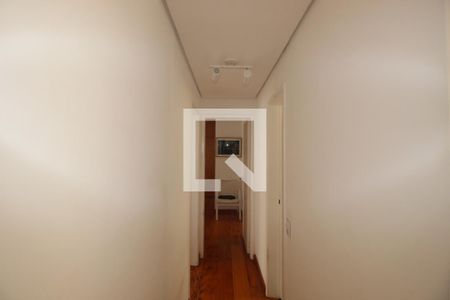 Corredor de apartamento à venda com 2 quartos, 200m² em Santo Antônio, Belo Horizonte