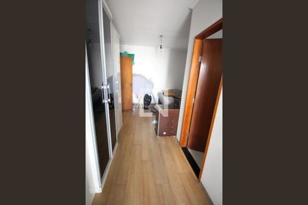 Quarto 2 de casa à venda com 5 quartos, 202m² em Vila Romero, São Paulo