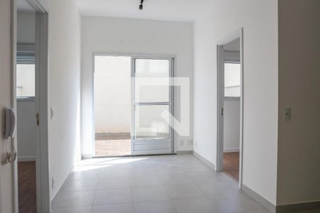 Sala de apartamento para alugar com 2 quartos, 70m² em Lapa de Baixo, São Paulo