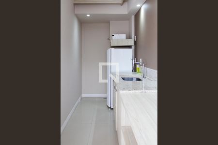 Cozinha de kitnet/studio para alugar com 1 quarto, 45m² em Barra da Tijuca, Rio de Janeiro