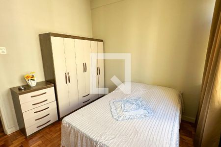 Quarto 01 de apartamento para alugar com 2 quartos, 70m² em Copacabana, Rio de Janeiro