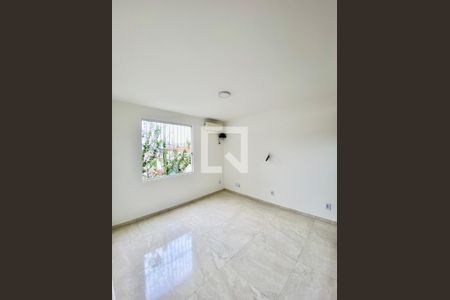 Sala de apartamento à venda com 2 quartos, 57m² em Inhaúma, Rio de Janeiro