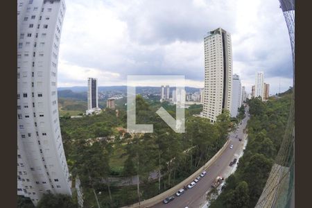 Vista de apartamento à venda com 5 quartos, 265m² em Vila da Serra, Belo Horizonte